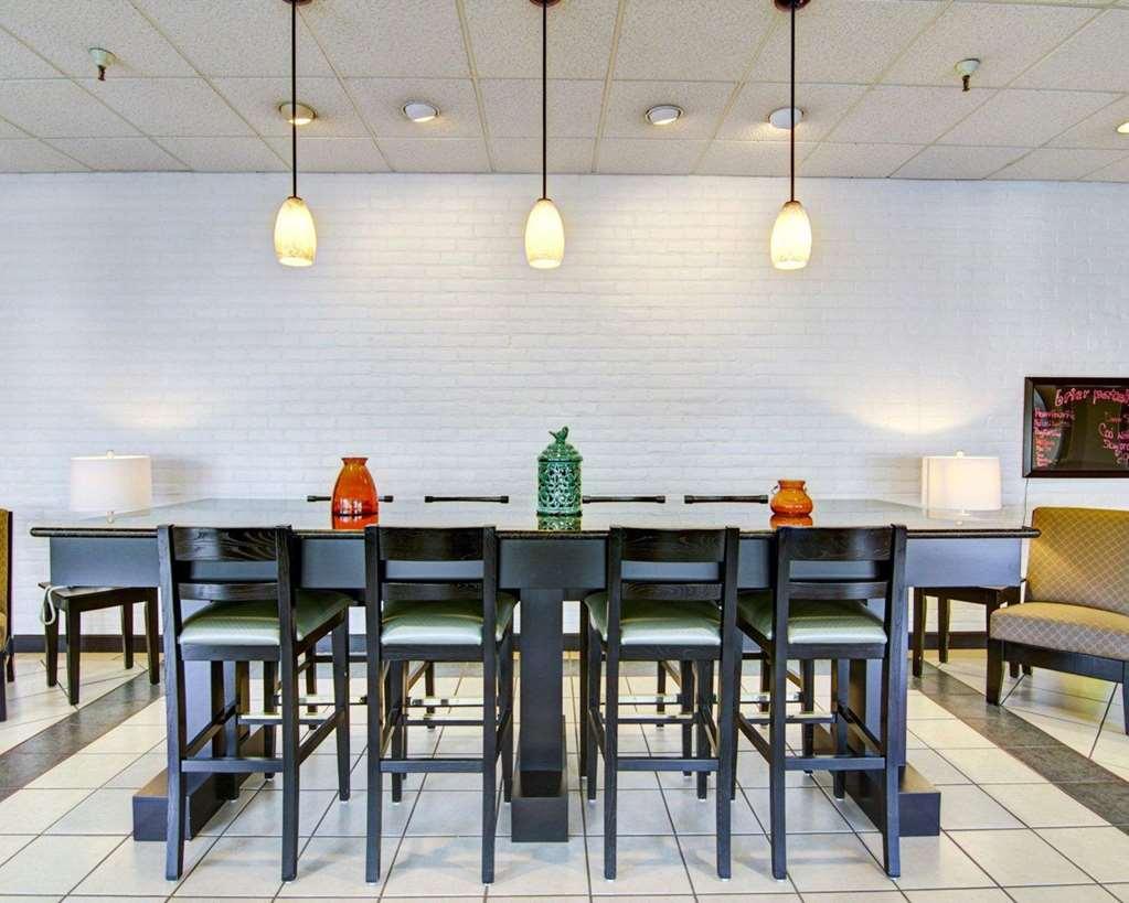 Quality Inn Льюисберг Удобства фото