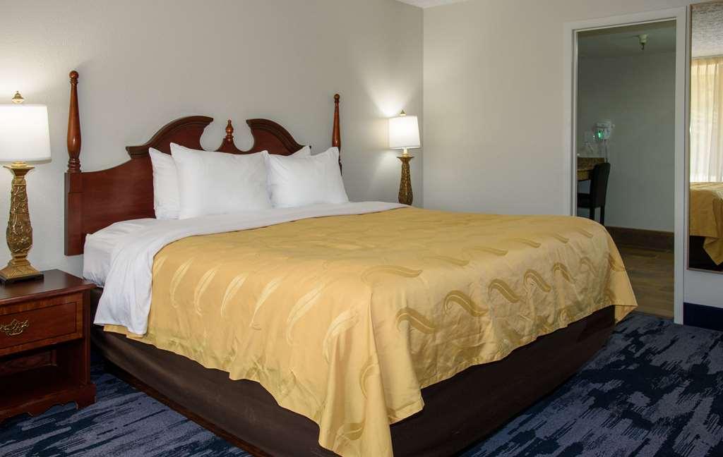 Quality Inn Льюисберг Номер фото