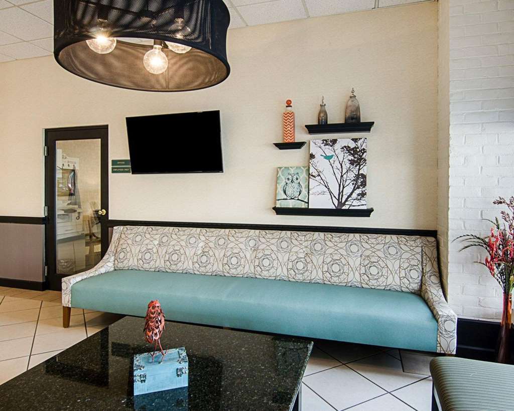 Quality Inn Льюисберг Интерьер фото
